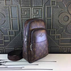 LOUIS VUITTON Louis Vuitton 2023SS chest bag extreme popularity sale
