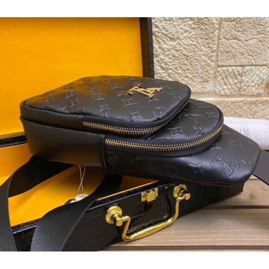 LOUIS VUITTON Louis Vuitton 2023SS chest bag HOT quality assurance LOUIS VUITTON Louis Vuitton 2023SS chest bag HOT quality assurance
