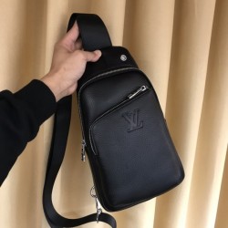 To LOUIS VUITTON Louis Vuitton 2023SS chest bag gift!