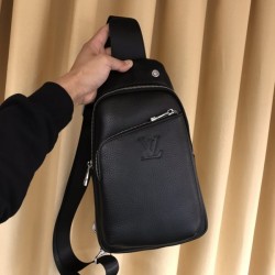 To LOUIS VUITTON Louis Vuitton 2023SS chest bag gift!