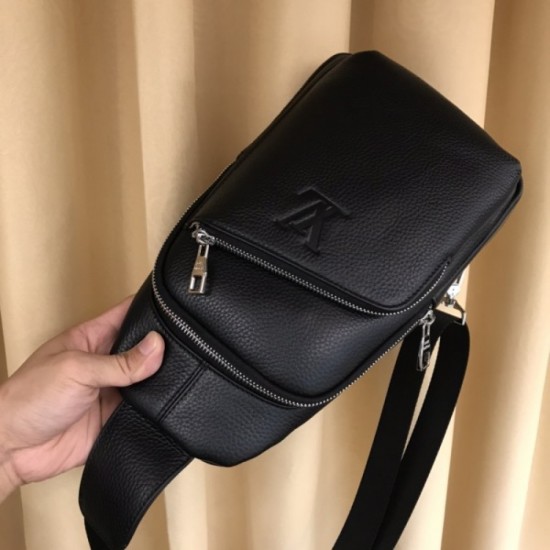 To LOUIS VUITTON Louis Vuitton 2023SS chest bag gift! To LOUIS VUITTON Louis Vuitton 2023SS chest bag gift!