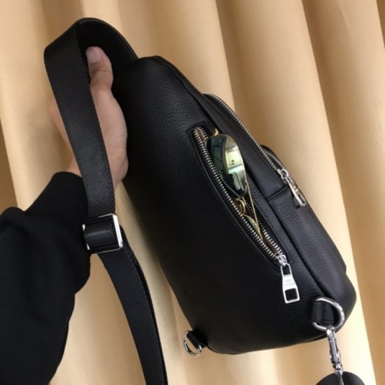 To LOUIS VUITTON Louis Vuitton 2023SS chest bag gift! To LOUIS VUITTON Louis Vuitton 2023SS chest bag gift!