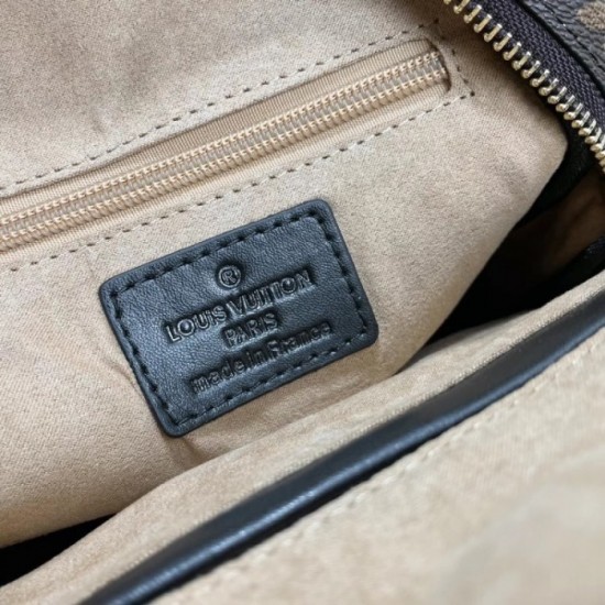 LOUIS VUITTON Louis Vuitton 2023SS chest bag rich in color variations LOUIS VUITTON Louis Vuitton 2023SS chest bag rich in color variations