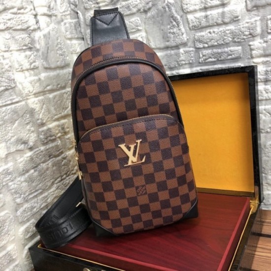 LOUIS VUITTON Louis Vuitton 2023SS chest bag excellent functionality! LOUIS VUITTON Louis Vuitton 2023SS chest bag excellent functionality!