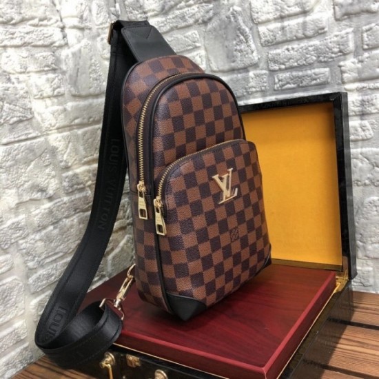 LOUIS VUITTON Louis Vuitton 2023SS chest bag excellent functionality! LOUIS VUITTON Louis Vuitton 2023SS chest bag excellent functionality!