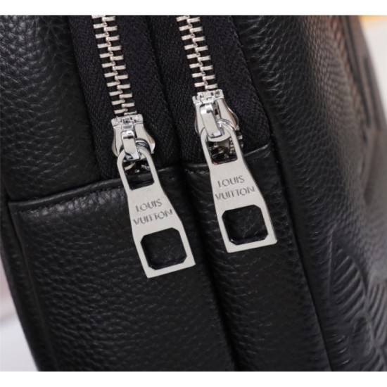 LOUIS VUITTON Louis Vuitton 2023SS chest bag sale is exceptional LOUIS VUITTON Louis Vuitton 2023SS chest bag sale is exceptional