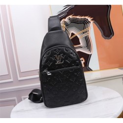 LOUIS VUITTON Louis Vuitton 2023SS chest bag celebrity favorite