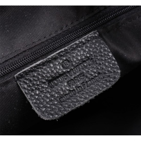 LOUIS VUITTON Louis Vuitton 2023SS chest bag celebrity favorite LOUIS VUITTON Louis Vuitton 2023SS chest bag celebrity favorite