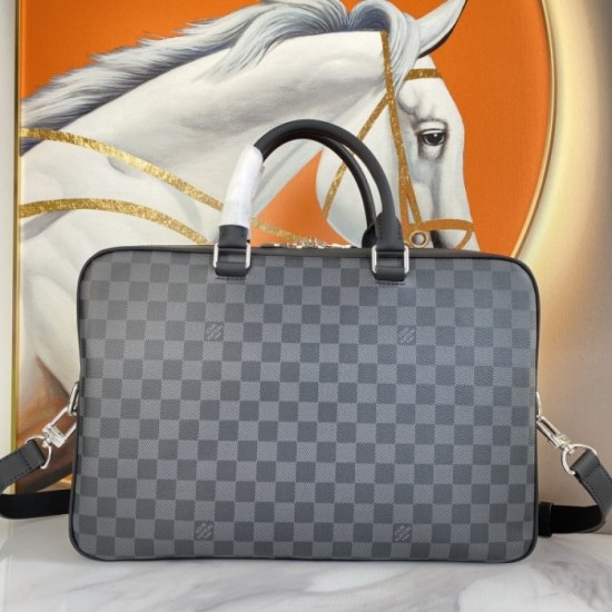 New stock rare 2023SS LOUIS VUITTON Louis Vuitton briefcase New stock rare 2023SS LOUIS VUITTON Louis Vuitton briefcase