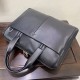 2023SS LOUIS VUITTON Louis Vuitton briefcase that feels good on the skin 2023SS LOUIS VUITTON Louis Vuitton briefcase that feels good on the skin