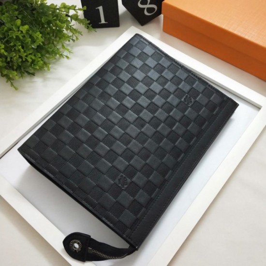 2023SS LOUIS VUITTON LOUIS VUITTON CLUTCH BAG 2023SS LOUIS VUITTON LOUIS VUITTON CLUTCH BAG