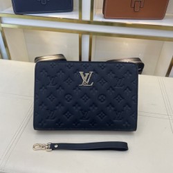Release limit! 2023SS LOUIS VUITTON Louis Vuitton clutch bag