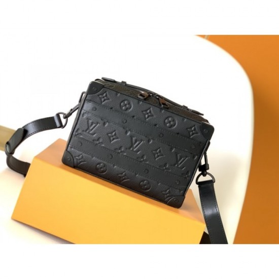 Love at first sight 2023SS LOUIS VUITTON Louis Vuitton shoulder bag Love at first sight 2023SS LOUIS VUITTON Louis Vuitton shoulder bag