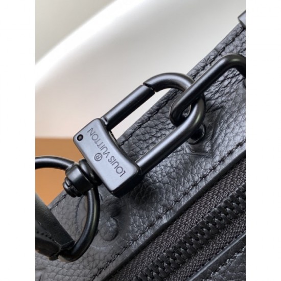 Love at first sight 2023SS LOUIS VUITTON Louis Vuitton shoulder bag Love at first sight 2023SS LOUIS VUITTON Louis Vuitton shoulder bag