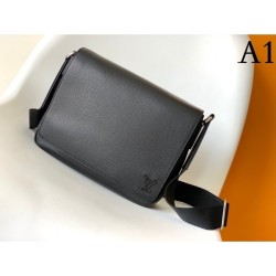 Selling out inevitable 2023SS LOUIS VUITTON Louis Vuitton shoulder bag