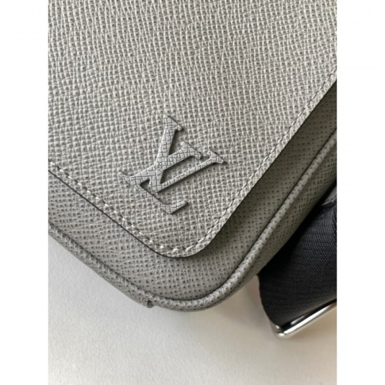 Selling out inevitable 2023SS LOUIS VUITTON Louis Vuitton shoulder bag Selling out inevitable 2023SS LOUIS VUITTON Louis Vuitton shoulder bag