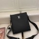 Rush of orders 2023SS LOUIS VUITTON Louis Vuitton shoulder bag Rush of orders 2023SS LOUIS VUITTON Louis Vuitton shoulder bag