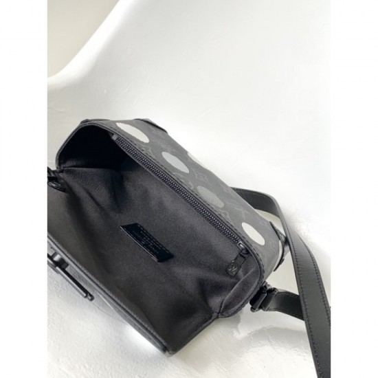 Surprise price 2023SS LOUIS VUITTON Louis Vuitton shoulder bag Surprise price 2023SS LOUIS VUITTON Louis Vuitton shoulder bag