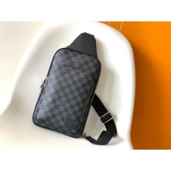 High grade 2023SS LOUIS VUITTON Louis Vuitton chest bag