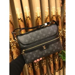 Highly Rated Item 2023FW LOUIS VUITTON Men's Shoulder Bag