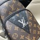 Autumn Season Special Feature 2023FW LOUIS VUITTON Men's Chest Bag Autumn Season Special Feature 2023FW LOUIS VUITTON Men's Chest Bag