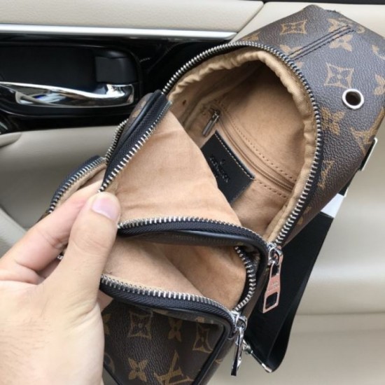 Autumn Season Special Feature 2023FW LOUIS VUITTON Men's Chest Bag Autumn Season Special Feature 2023FW LOUIS VUITTON Men's Chest Bag