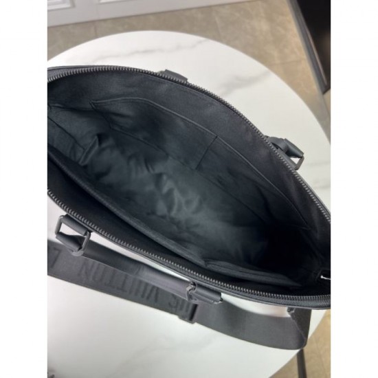 LOUIS VUITTON Briefcase 2023FW Main item LOUIS VUITTON Briefcase 2023FW Main item