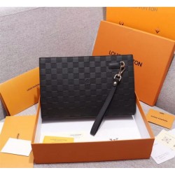 LOUIS VUITTON Louis Vuitton clutch bag 2023FW latest item
