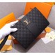 LOUIS VUITTON Louis Vuitton clutch bag 2023FW latest item LOUIS VUITTON Louis Vuitton clutch bag 2023FW latest item