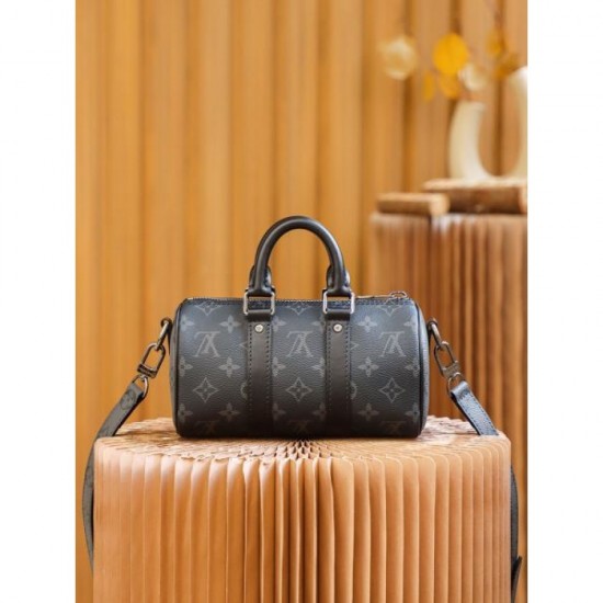 LOUIS VUITTON Shoulder Bag 2023FW Trend Color LOUIS VUITTON Shoulder Bag 2023FW Trend Color