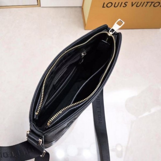LOUIS VUITTON Shoulder bag 2023FW Winter seasonal feel LOUIS VUITTON Shoulder bag 2023FW Winter seasonal feel