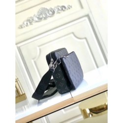 LOUIS VUITTON Shoulder Bag 2023FW Recommended Coordination