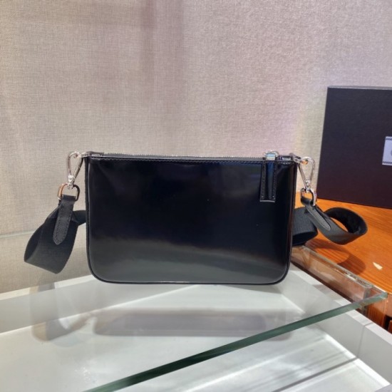 PRADA Prada 2023SS shoulder bag very satisfying spring new work PRADA Prada 2023SS shoulder bag very satisfying spring new work