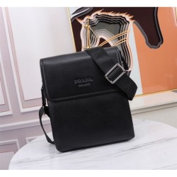 PRADA Prada 2023SS shoulder bag popular spring and summer new work every year