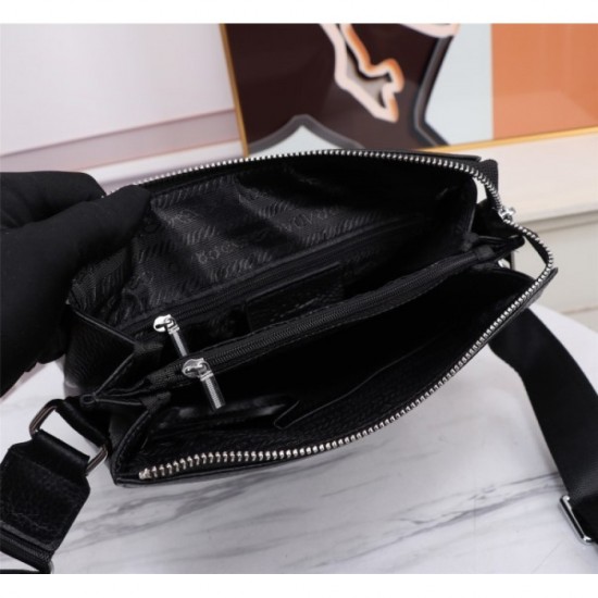 PRADA Prada 2023SS shoulder bag popular spring and summer new work every year PRADA Prada 2023SS shoulder bag popular spring and summer new work every year