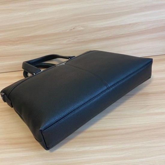The arrival of the PRADA Prada 2023SS briefcase quantity-limited miracle The arrival of the PRADA Prada 2023SS briefcase quantity-limited miracle