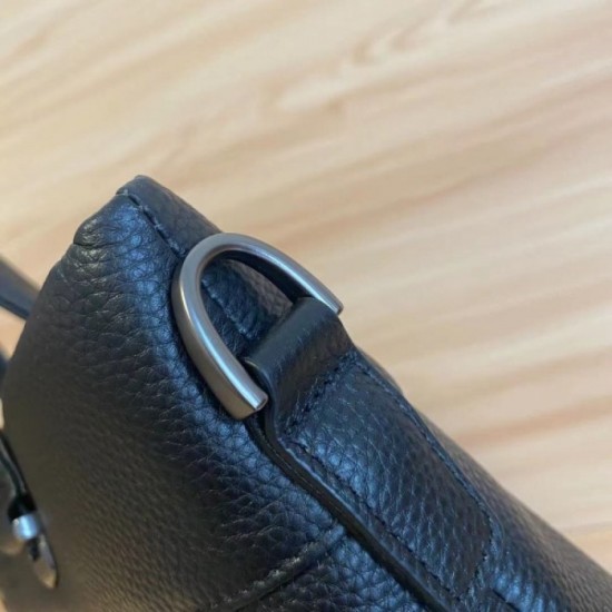 The arrival of the PRADA Prada 2023SS briefcase quantity-limited miracle The arrival of the PRADA Prada 2023SS briefcase quantity-limited miracle