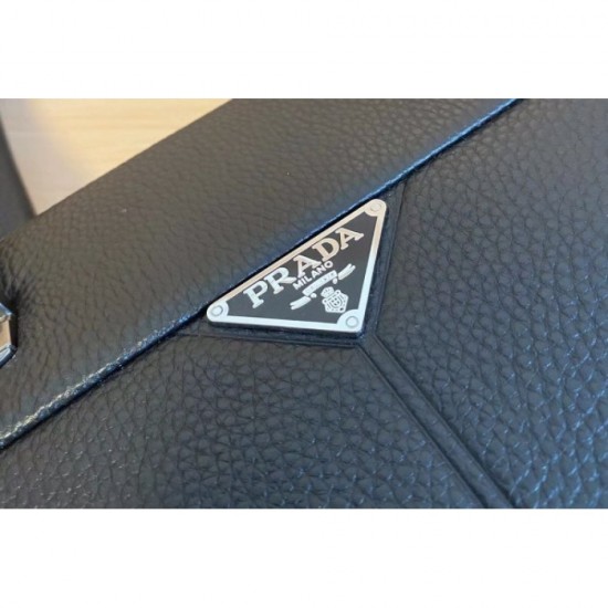 The arrival of the PRADA Prada 2023SS briefcase quantity-limited miracle The arrival of the PRADA Prada 2023SS briefcase quantity-limited miracle