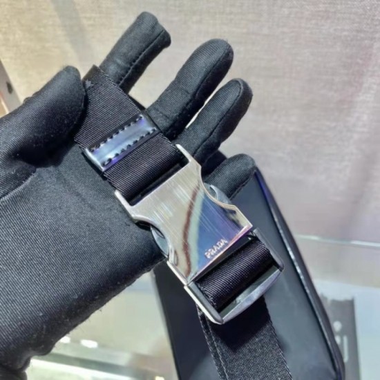 PRADA Prada 2023SS waist bag Admiration brand that makes you feel better PRADA Prada 2023SS waist bag Admiration brand that makes you feel better