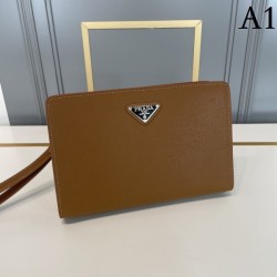 The key to fashion style 2023SS PRADA Prada clutch bag