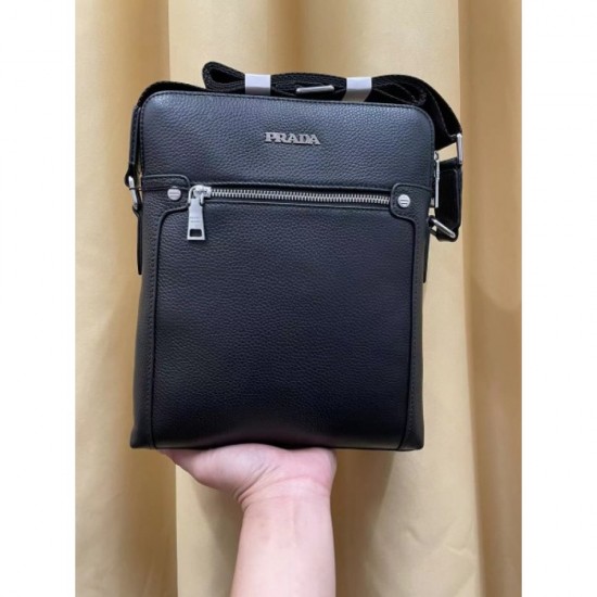 Essential item for fashion people 2023SS PRADA Prada shoulder bag Essential item for fashion people 2023SS PRADA Prada shoulder bag