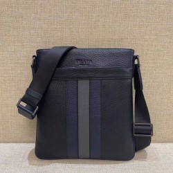 2023SS PRADA Prada shoulder bag with the latest trends