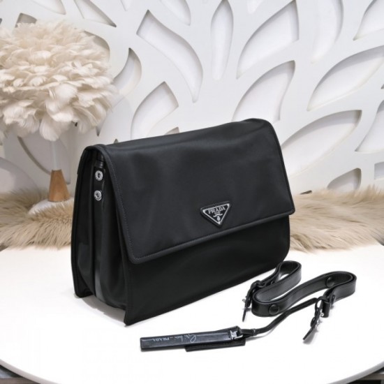 Sold out item 2023SS PRADA Prada shoulder bag that is sure to be a big success in summer Sold out item 2023SS PRADA Prada shoulder bag that is sure to be a big success in summer