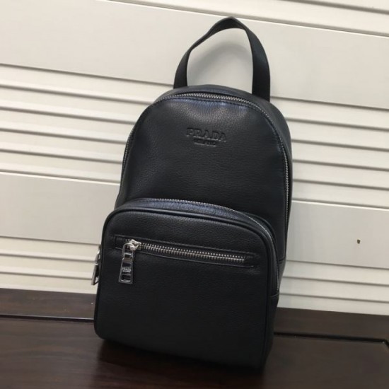 Great value for this season 2023FW PRADA Prada chest bag Great value for this season 2023FW PRADA Prada chest bag