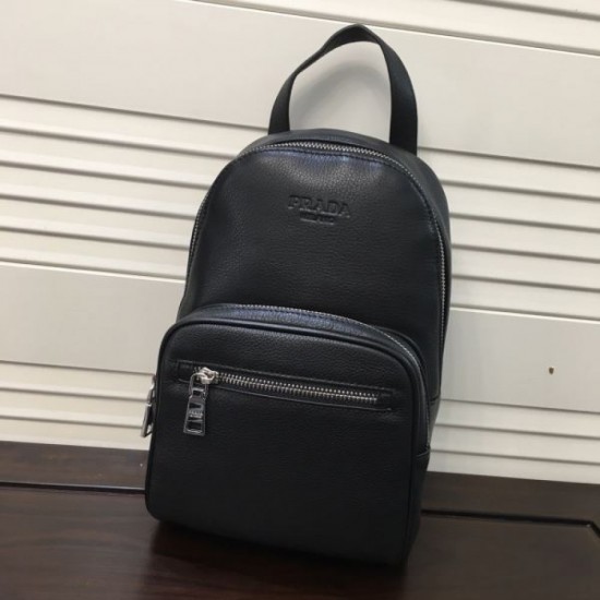Great value for this season 2023FW PRADA Prada chest bag Great value for this season 2023FW PRADA Prada chest bag