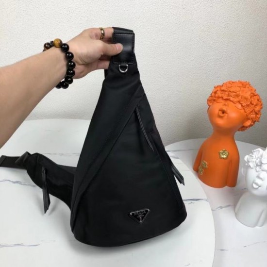 Perfect item for fall 2023FW PRADA Chest bag Perfect item for fall 2023FW PRADA Chest bag