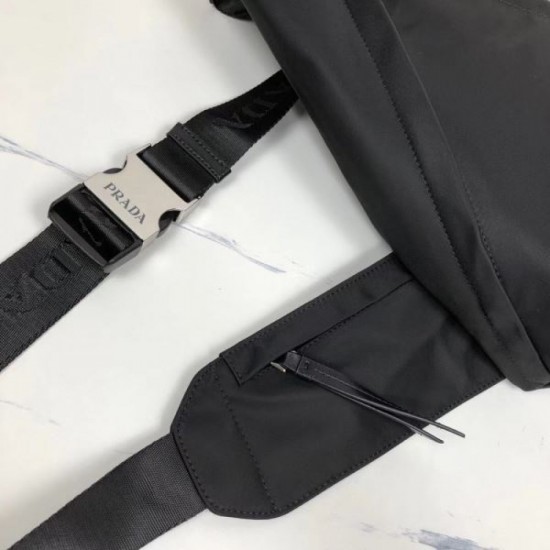 Perfect item for fall 2023FW PRADA Chest bag Perfect item for fall 2023FW PRADA Chest bag