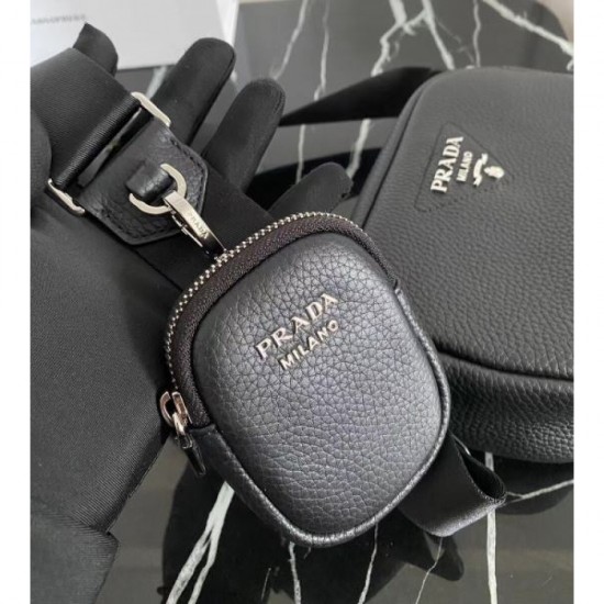 2023FW PRADA shoulder bag recommended for fall and winter wear 2023FW PRADA shoulder bag recommended for fall and winter wear