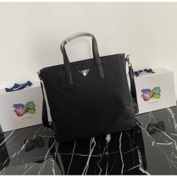 2023FW PRADA briefcase that is very popular among young people overseas