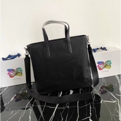 2023FW PRADA briefcase that is very popular among young people overseas